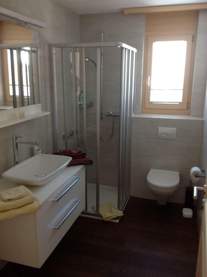 Apartamento 6 Dorfstrasse Oberwald Exterior foto